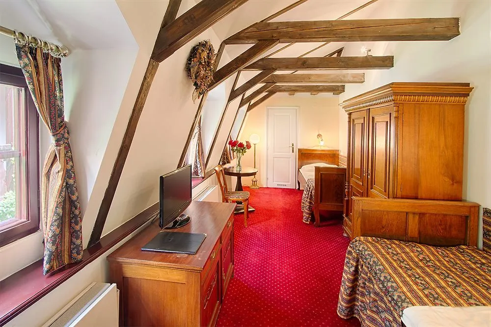 Hotel Waldstein Praha 4*,